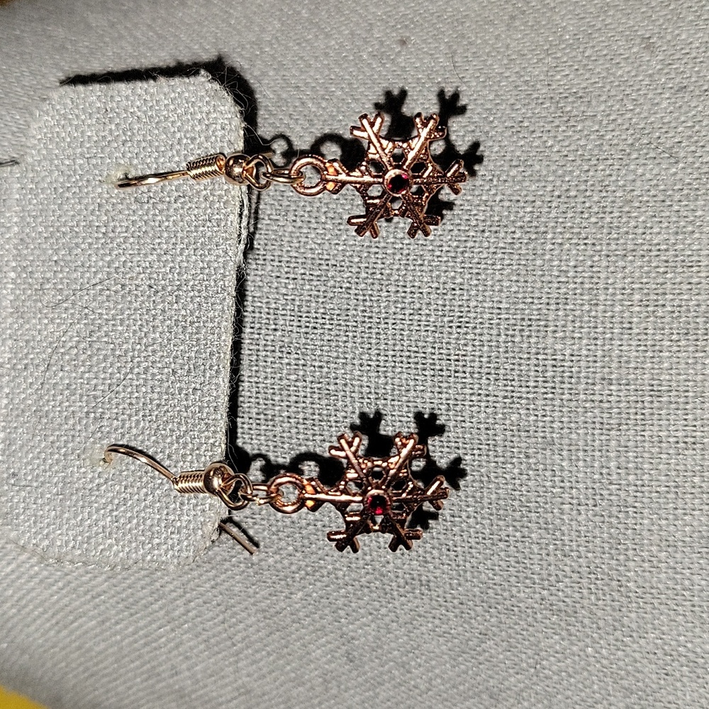 Snowflake Earrings - Picture 2 of 3